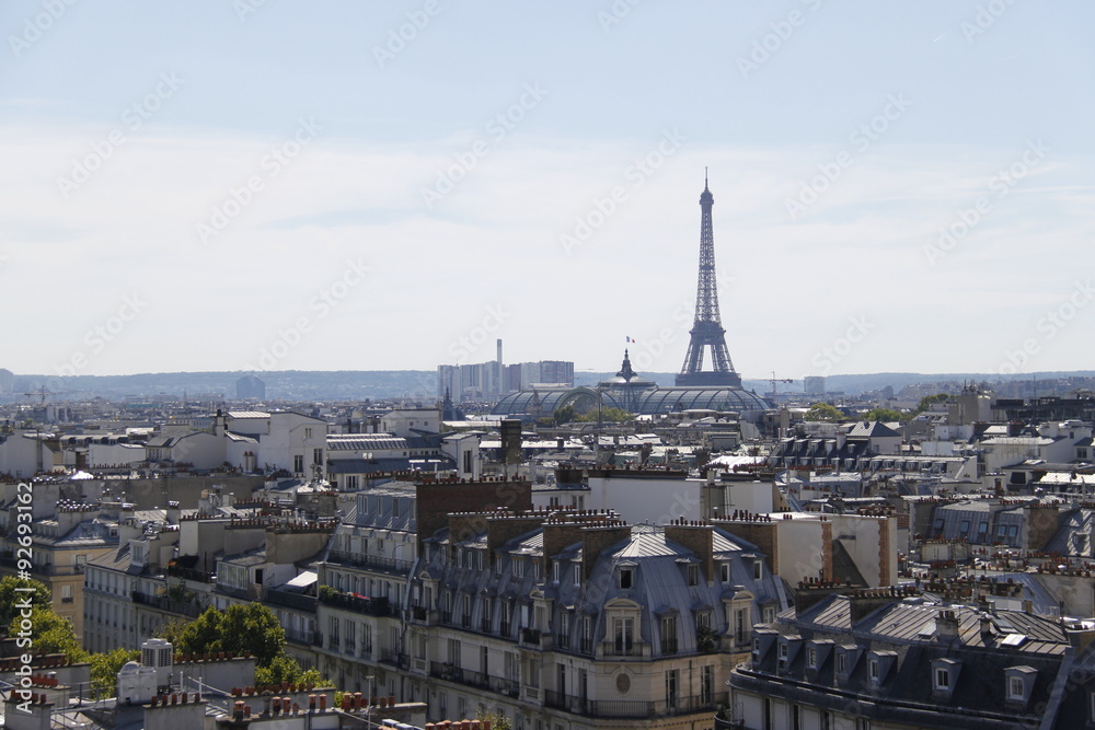 Tour Eiffel et paysage urbain à Paris