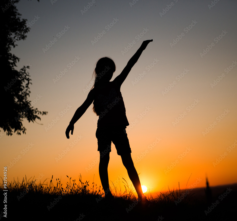 silhouette of a  teen girl 