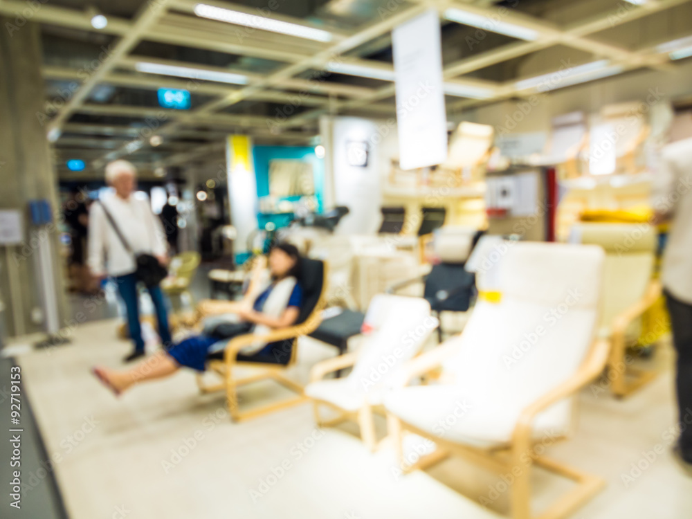Fototapeta premium Blurred image of people shopping at mall of home decor