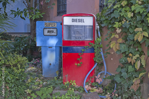 Distributore Benzina e Diesel  photo