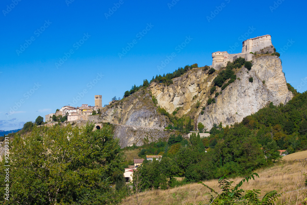 Foto panoramica di San Leo in Emilia-Romagna, Italia.