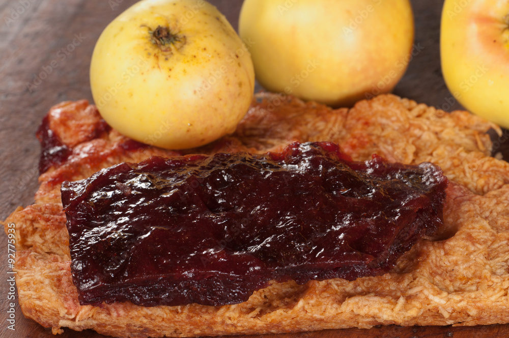 Obraz premium Apple and plum Fruit leather