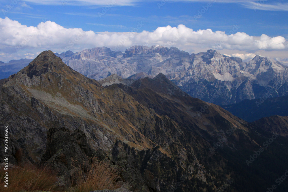escursione al Carè Alto, affacciato sulle Dolomiti di Brenta