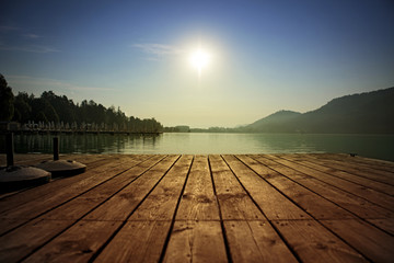 Sierkussen Badkamer Klopeinersee in de Oostenrijkse Alpen  © fotoanker