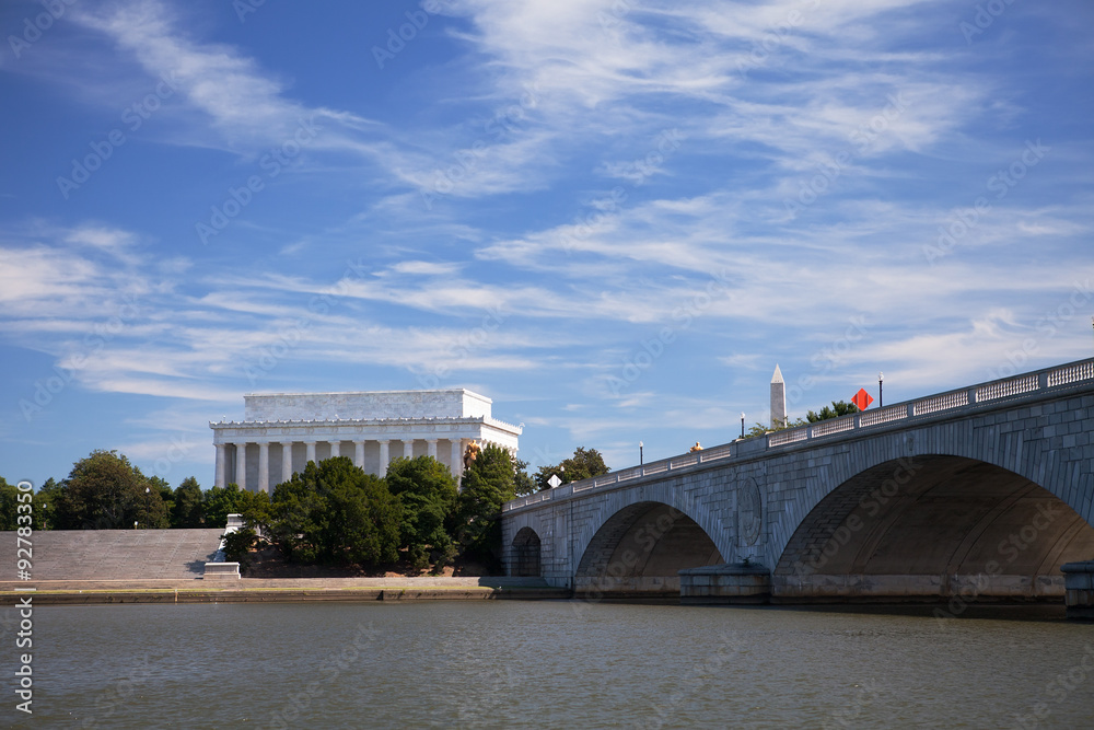 Lincoln Memorial and Potomac River, Washington DC Lincoln Memorial and Potomac River, Washington DC