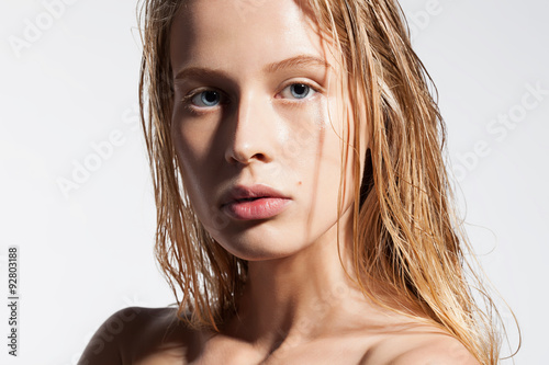 Fotografie Woman with perfect skin without makeup isolated on white background