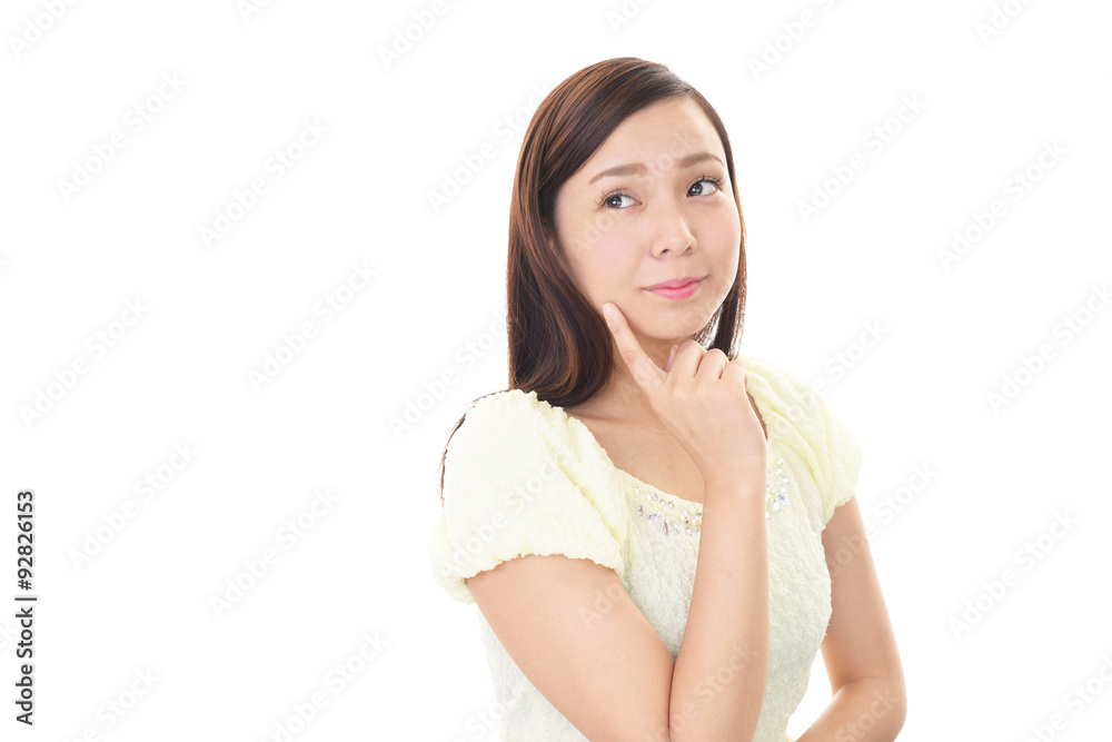 考え事をする女性 考え事をする女性