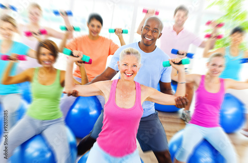Diversity People Healthy Fitness Weights Training Concept