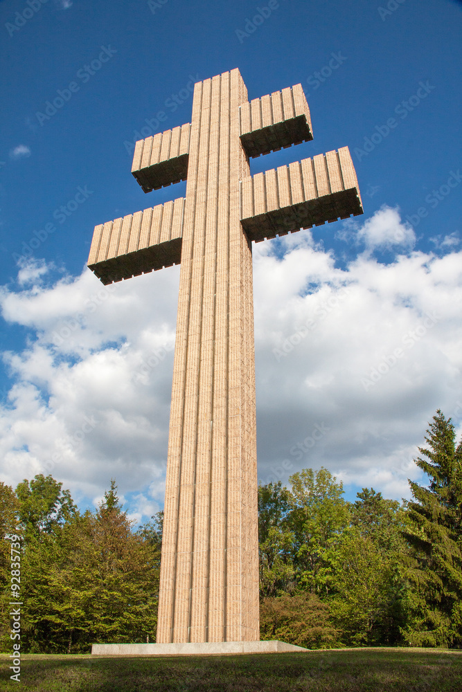 croix de lorraine au Mémorial Charles de Gaulle, Colombey les deux églises, Haute Marne, Champagne Ardennes, France croix de lorraine au Mémorial Charles de Gaulle, Colombey les deux églises, Haute Marne, Champagne Ardennes, France