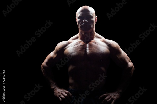 Portrait of muscular man with hands on hip © WavebreakMediaMicro