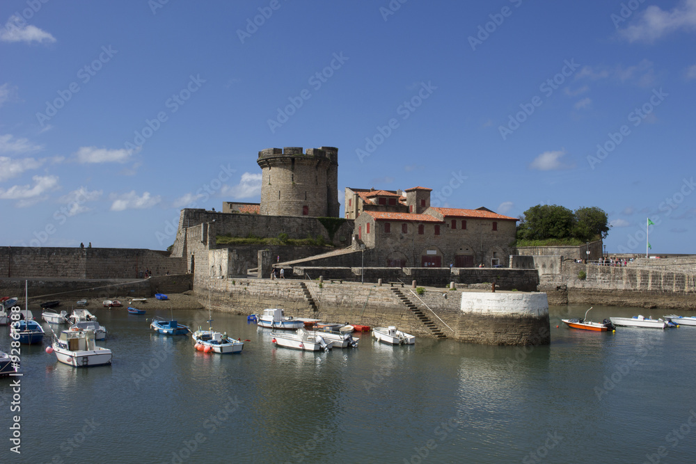 Saint-Jean-de-Luz Socoa Port Fort Digue Pays Basque France 12