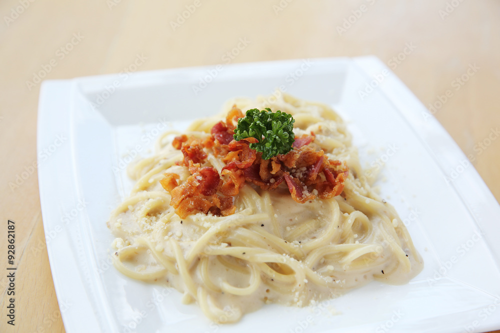 Spaghetti Carbonara with bacon and cheese