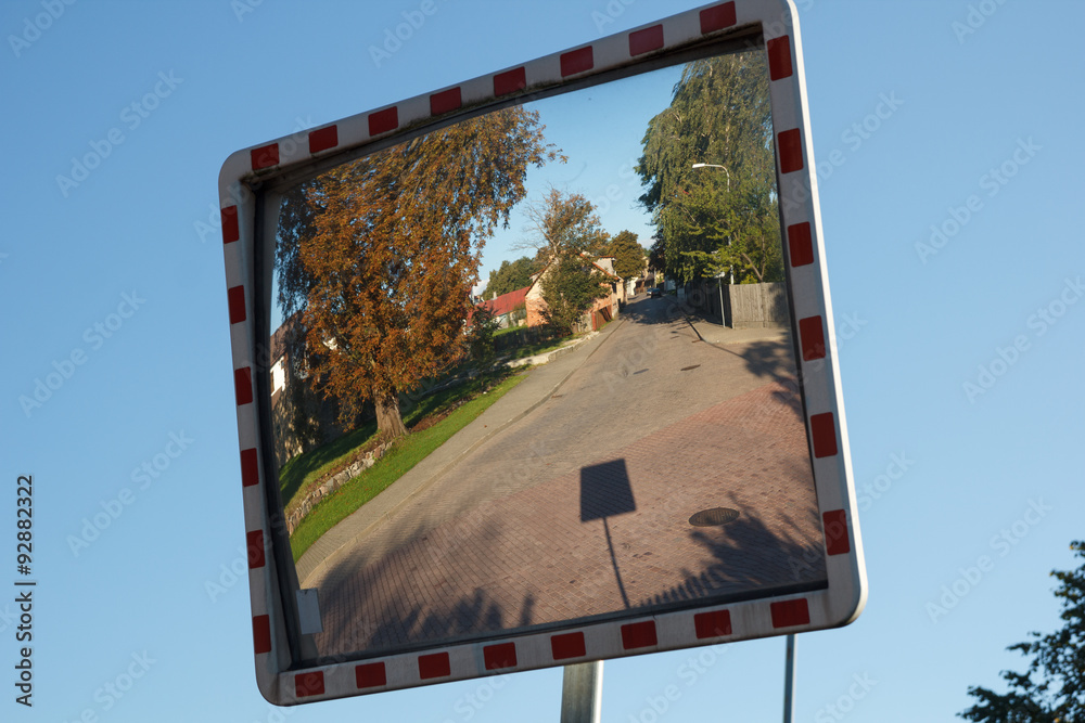 Obraz premium Convex mirror