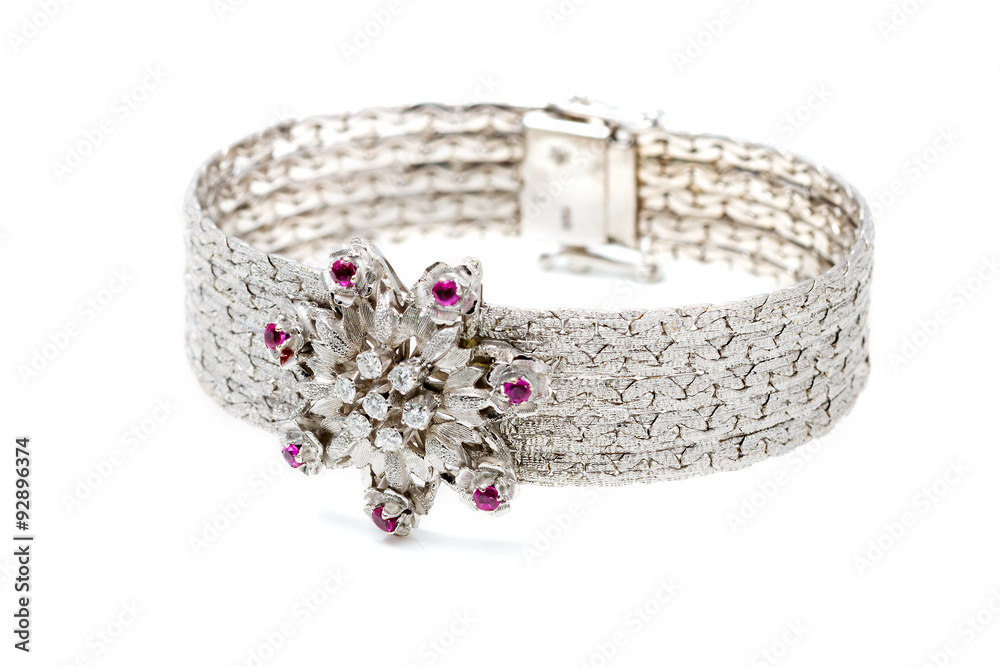 Buy Trendy Gold Bangles Designs Online For Women At Best Prices