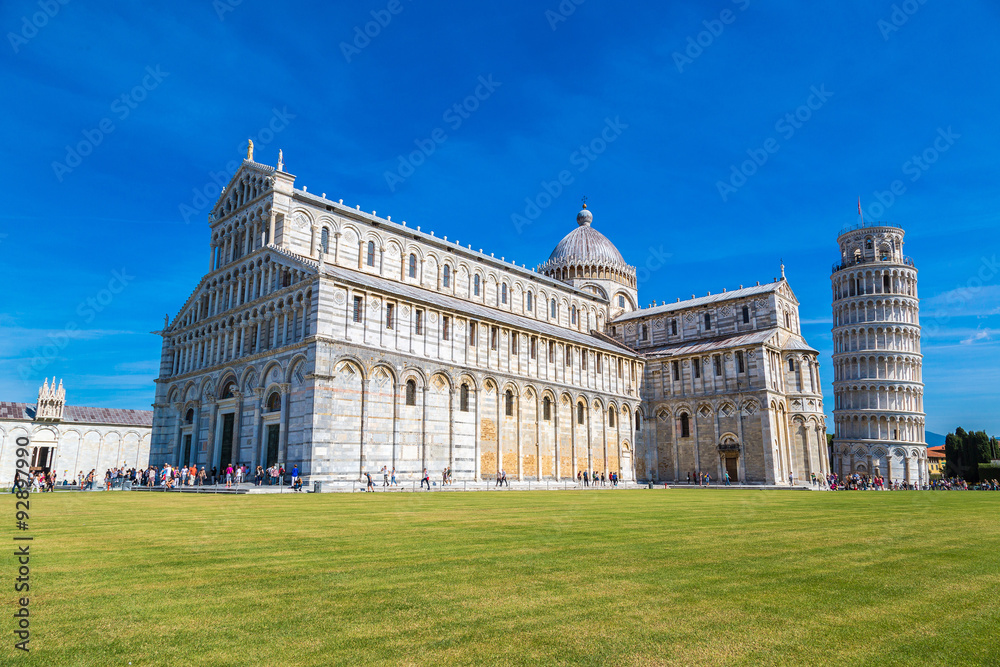 Leaning tower and Pisa cathedral