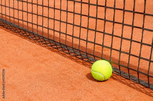Tennis balls on court © g215