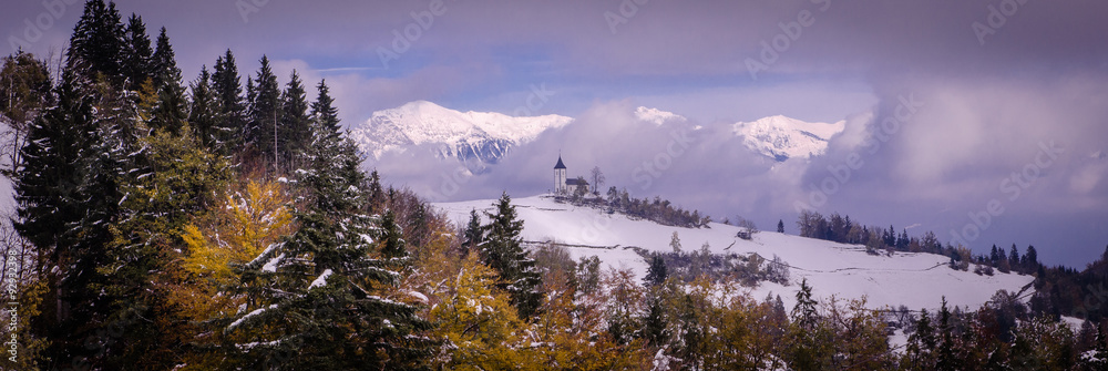 Obraz premium Slovenia beautiful scenic mountain landscape