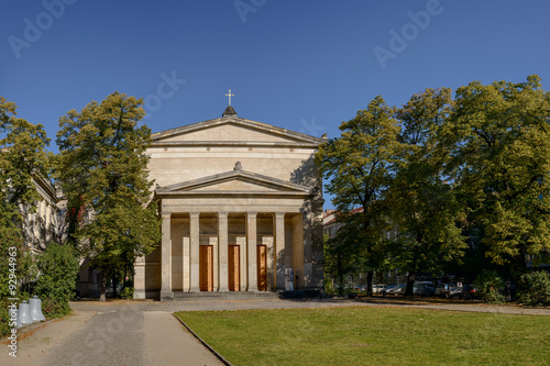 Klassizistische St. Elisabeth-Kirche in Berlin-Mitte photo