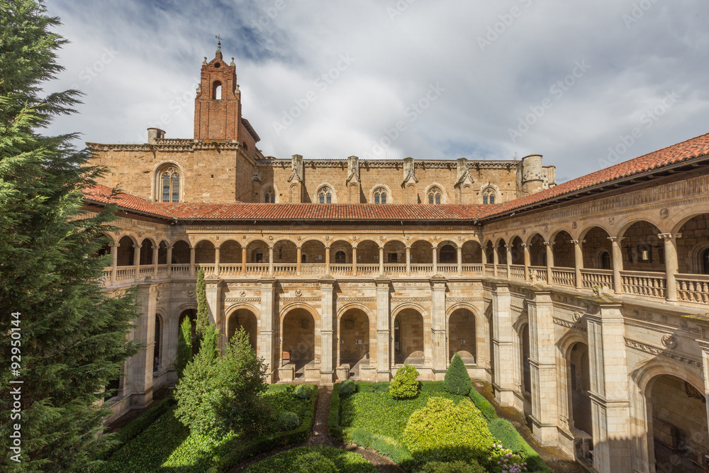 Fototapeta premium Palace of San Marco in Leon on the Camino de Santiago