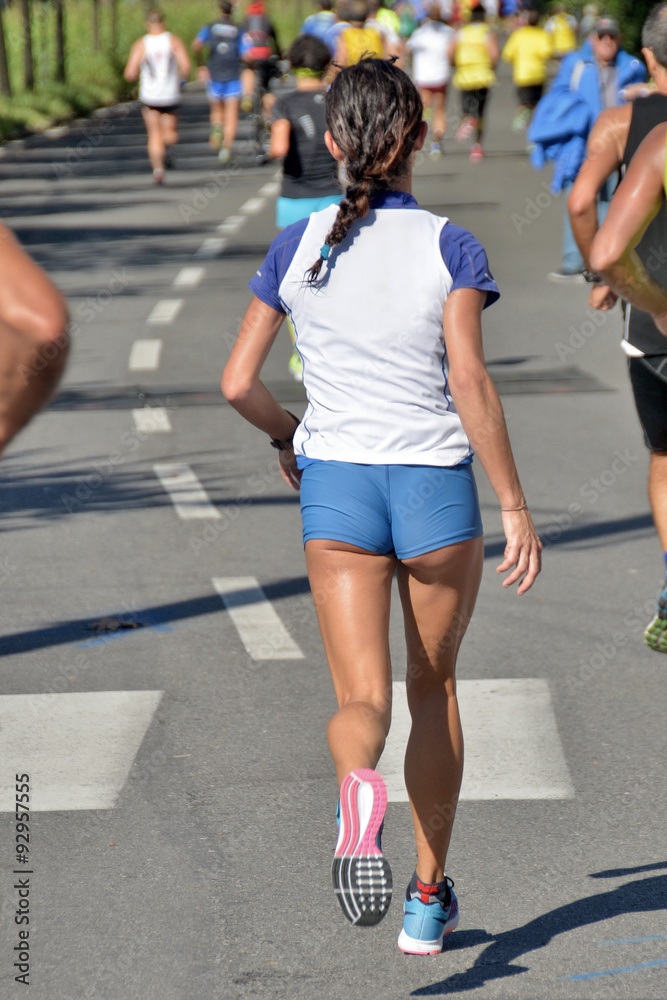 abbigliamento sportivo, maratona Stock Photo | Adobe Stock