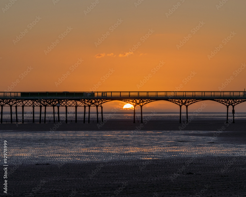 Pier Pier