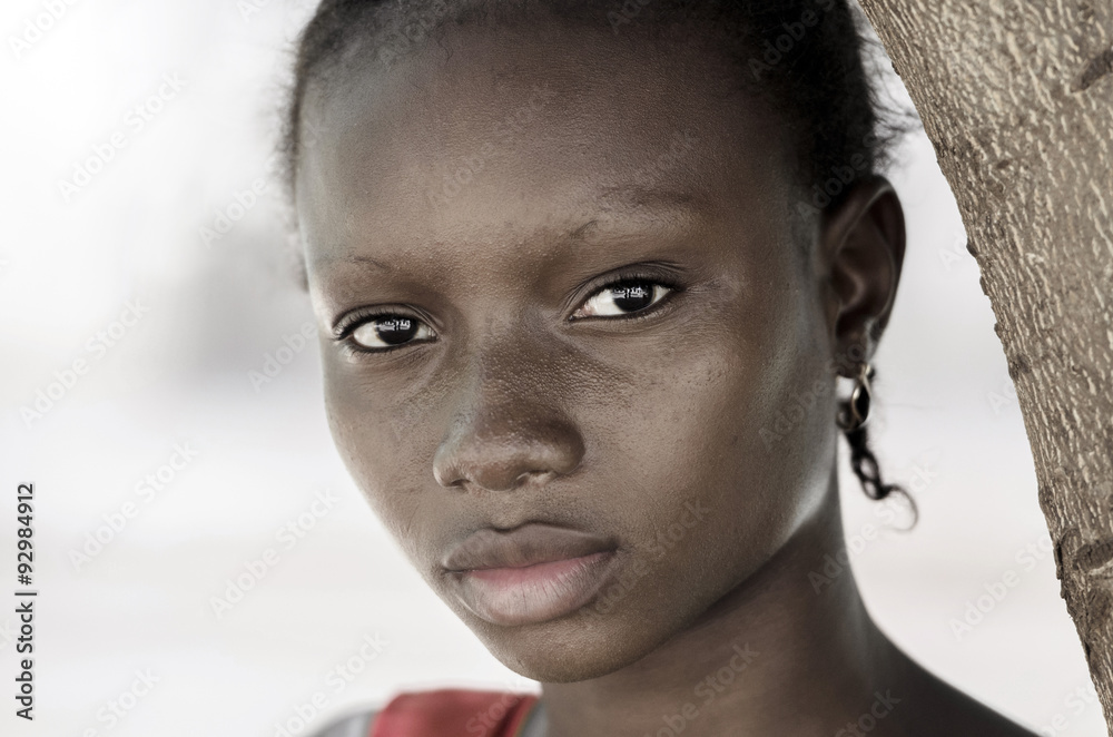 Fotka Sadness Poverty Symbol African Black Girl Symbol No To Racism 
