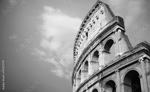Tela vintage black and white Colosseum in Rome, Italy