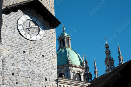 duomo di Como photo