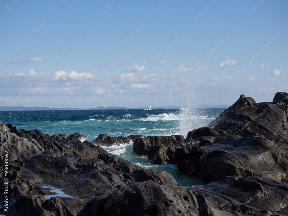 Obraz premium 岩礁と海