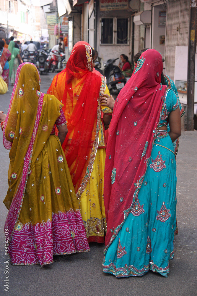 Sari inde sale