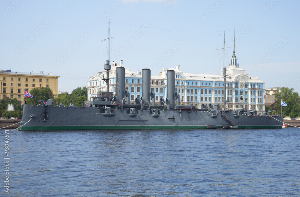 Крейсер Аврора крупным планом. Санкт-Петербург