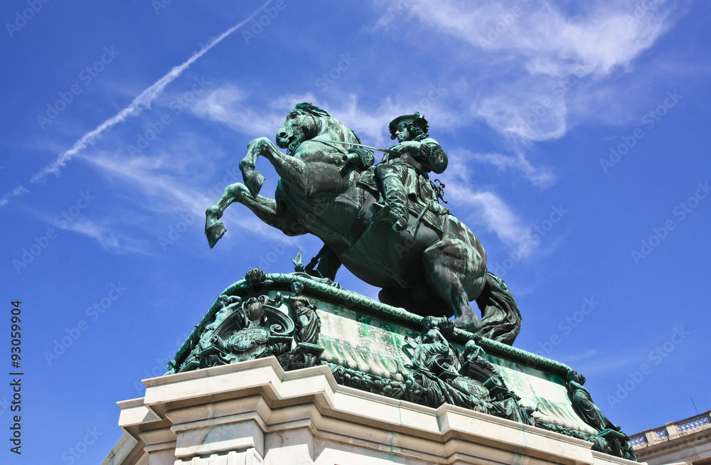 Statue on Vienna Statue on Vienna