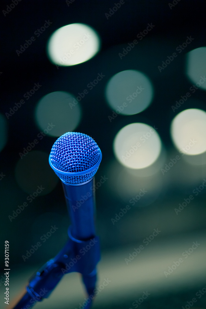 Microphone
