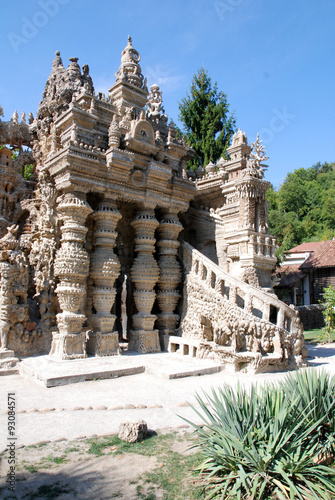 Hauterives : Palais idéal du Facteur Cheval