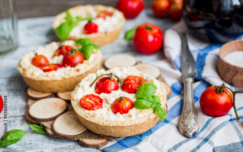 quiche with goat cheese and cherry tomatoes, vegetarian food quiche with goat cheese and cherry tomatoes, vegetarian food