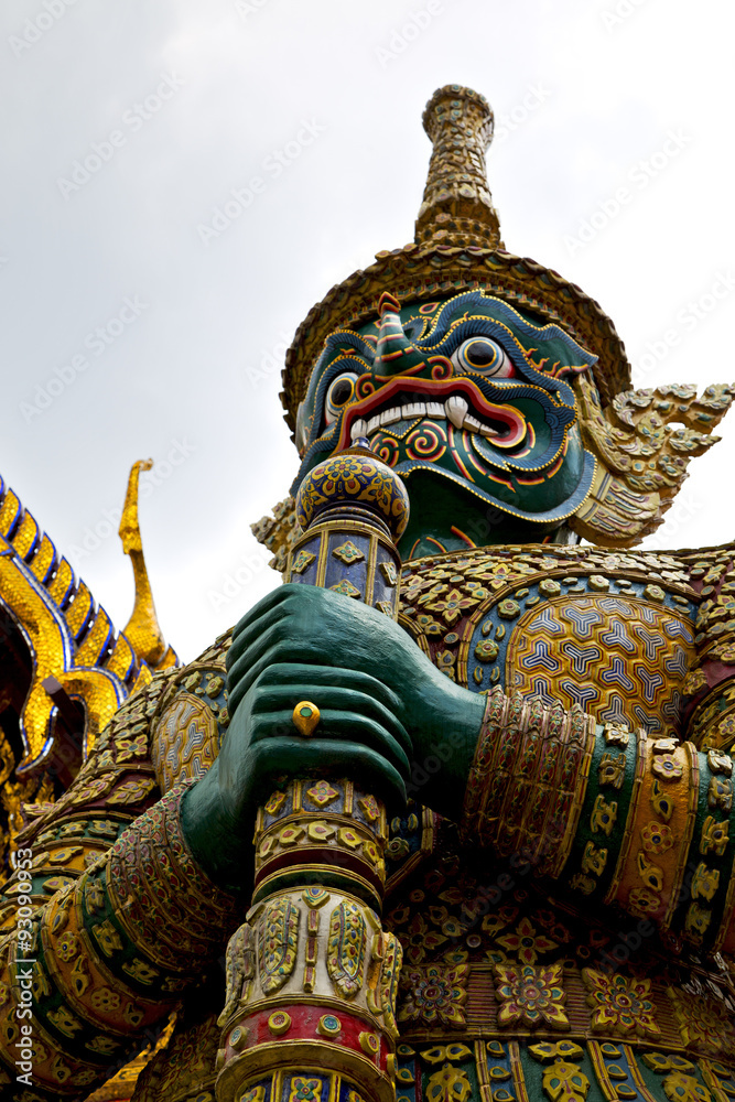  thailand asia   in  bangkok rain  temple fear demon warrior