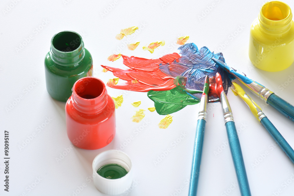 Fototapeta premium watercolors and brushes