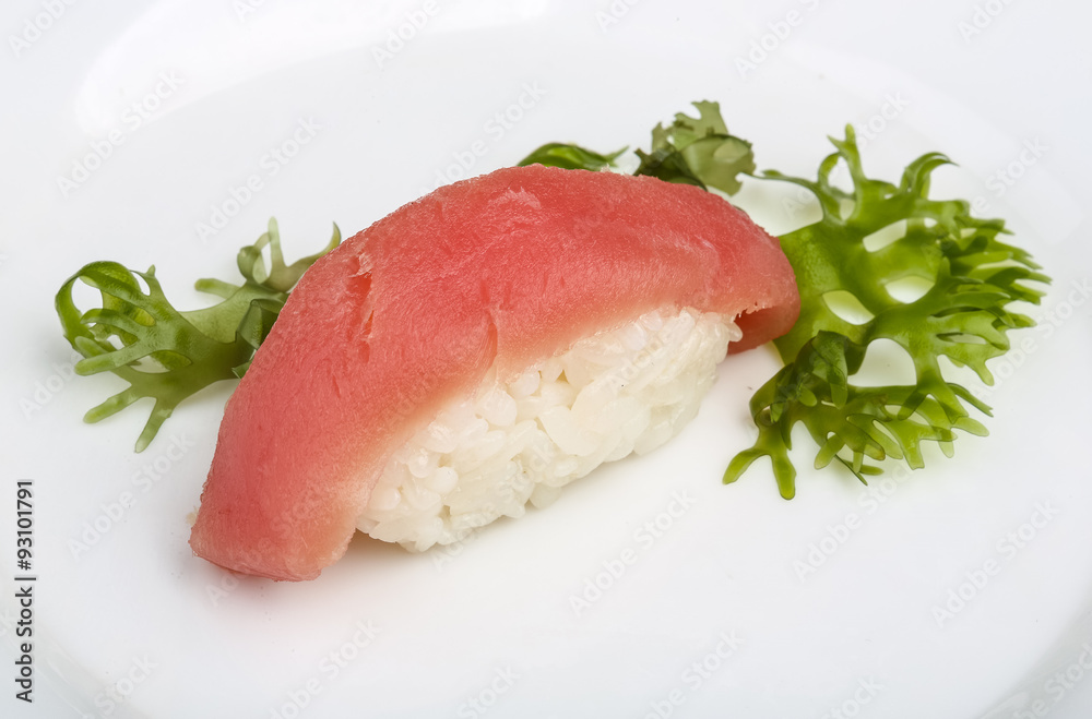 Tuna sushi