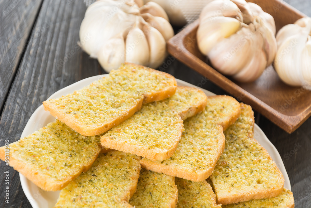 crispy bread garlic crispy bread garlic