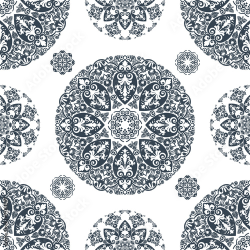 Elegant lace vintage seamless pattern
