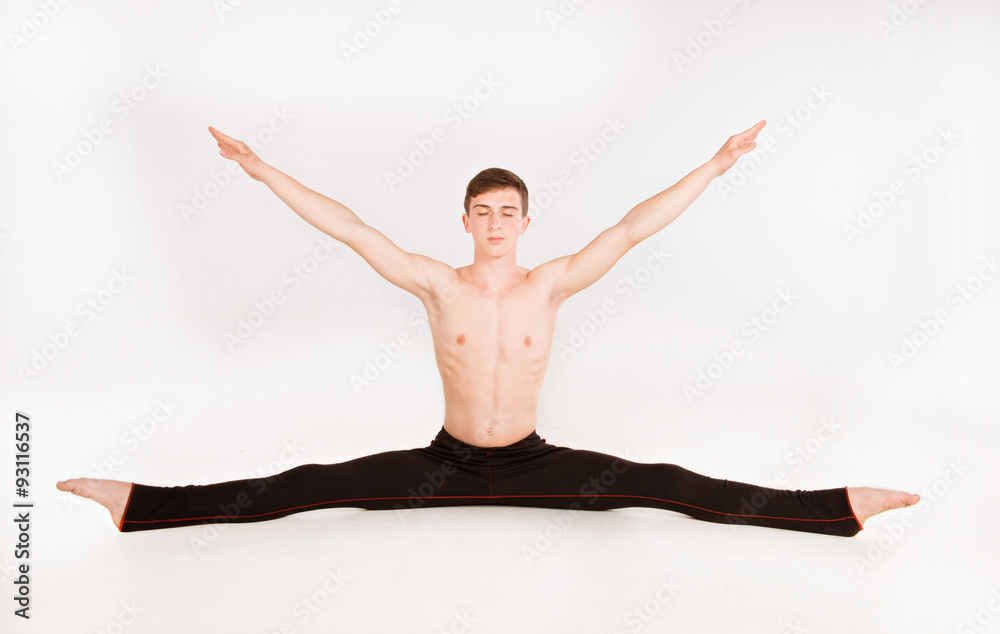 Obraz premium slender man doing gymnastic exercises