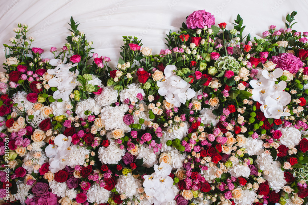 Fototapeta premium Pattern of fresh colorful roses and orchids