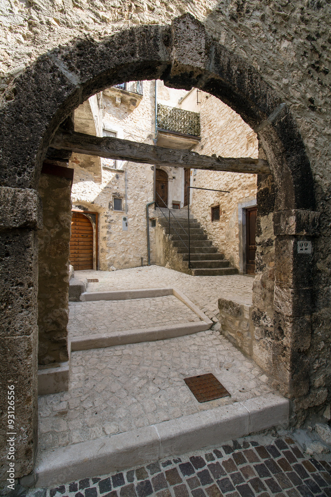 Fototapeta premium ARCO IN PIETRA