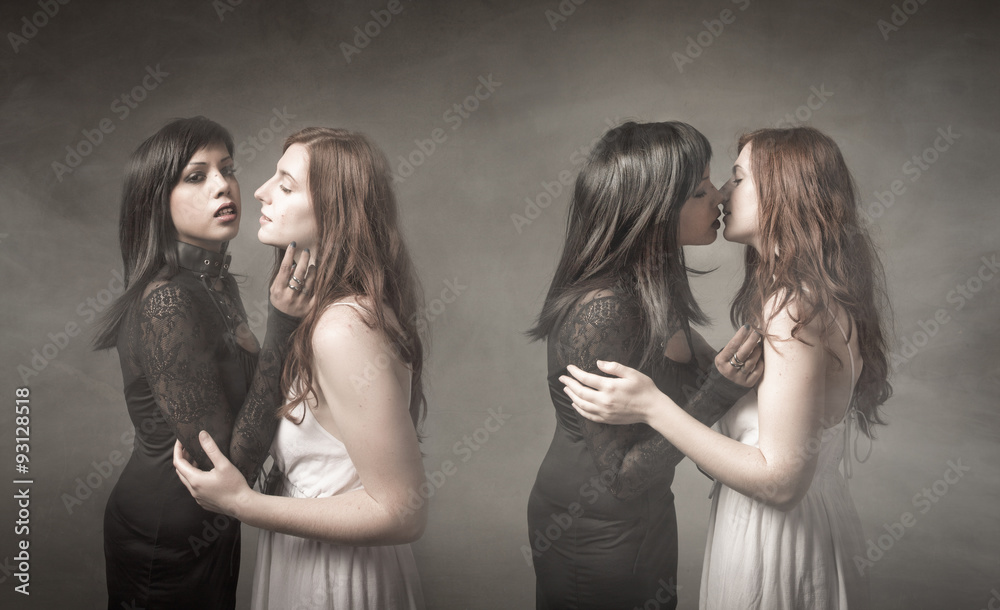 two girls kissing two girls kissing