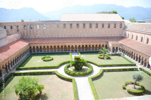Bild auf Leinwand cloister