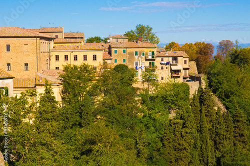 Panorama urbano di Volterra in toscana.