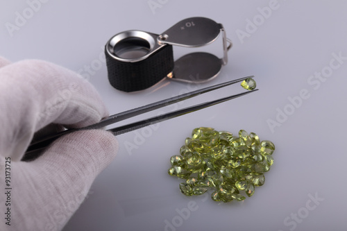 Natural peridot and tools gemologist.