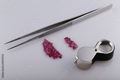 Natural ruby and tools gemologist.