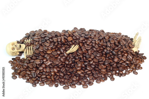 The skeleton was buried in coffee beans. © ruksil
