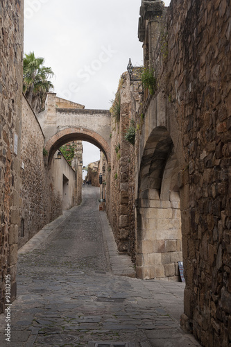 Hermosa ciudad medieval de Cáceres en la comunidad de Extremadura, España © Antonio ciero